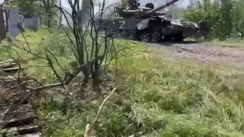 Ukrainian forces dropped a grenade inside this tank