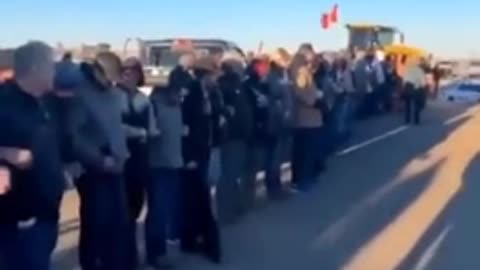 Police Came to Arrest Freedom Convoy Protesters - Then This Happened
