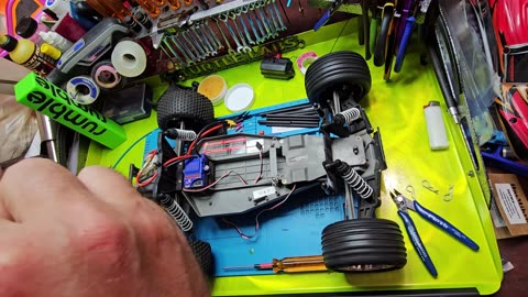 Traxxas Rustler RC Stadium Truck XT-60 and Sanwa Receiver Install