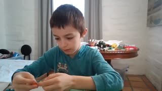 mixing up lego minecraft parts