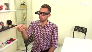 These glasses translate speech into sign language