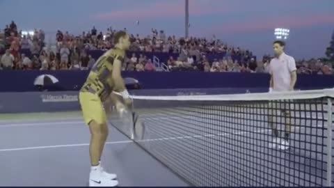 Gregor Dimitrov had to end his opening match after suffering from dizziness and shortness of breath