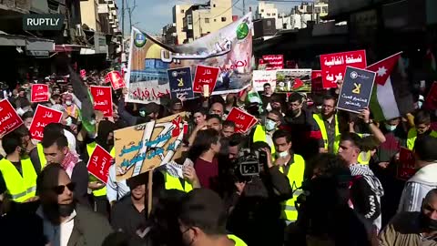 LIVE: Amman / Jordanians rally against water-for-energy deal with Israel - 26.11.2021