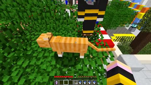 Minecraft - Little Kelly Adventures : CASSIE GETS A KITTEN!