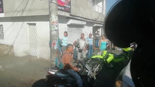 Transportadores informales bloquearon el paso vehicular en el norte de Bucaramanga