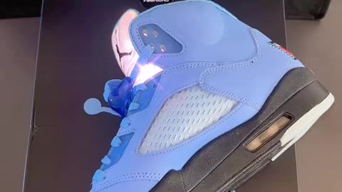 Jordan 5 Retro UNC University Blue