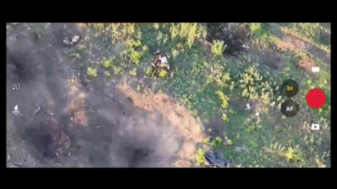 Two Ukrainian soldiers are finished off by drone dropped explosives