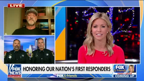 Man donates Fox Nation's Patriot Awards tickets to two Florida deputies