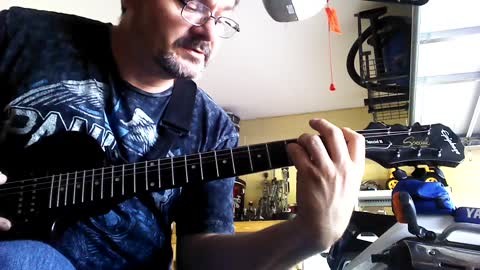 How I play Blue Oyster Cult "Don't Fear the Reaper'" on Guitar made for Beginners