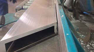 Cutting aluminum