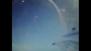 UFO/Chariot maneuvering below the aircraft !!😲😃🙌🏼🙏🏼