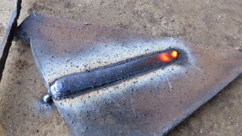 A new trick to learn electric stick root welding -- iron stick welder