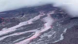 Lava Flows From Hawaii's Mauna Loa Volcano