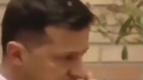 SHOCKING: Volodymyr Zelenskyy itchy nose after snorting COCAINE