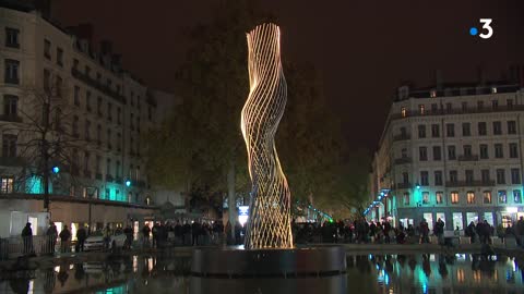 Fête des lumières de Lyon 2022 Cymopolée, place de la République