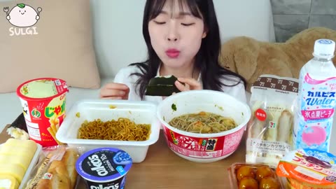 Japanese Convenience store! Yakisoba noodles, Dango, Nissin Donbei, Kimbap, Pudding.|Tasty Kitchen