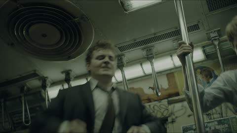 Arthur kills three guys in the subway | Joker