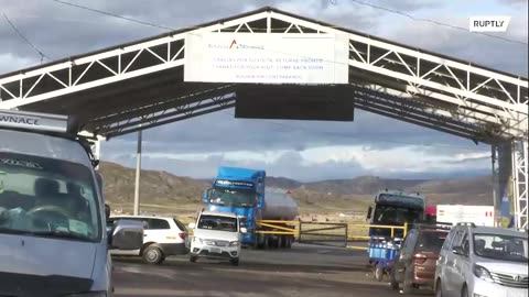 Hundreds of trucks stranded on Bolivia's border with Peru amid political crisis