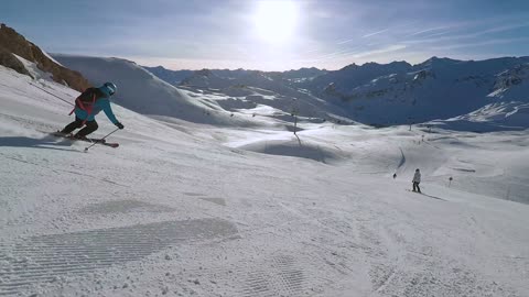 Unbelievable Moments Ever 😱 !! Skiing On Snow Covered Mountains