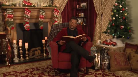 Alfonso Ribeiro reads Twas the Night Before Christmas