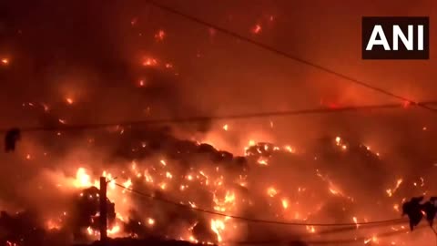 Massive fire breaks out at Ghazipur landfill site in New Delhi, India