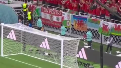 Gareth Bale Scores Wales First World cup