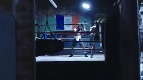 MALE_VS_FEMALE_BOXING(240p)