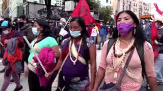 Ecuador protesters block roads, dozens arrested