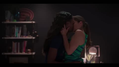 First Kill / Kissing Scenes — Juliette and Calliope (Sarah Catherine Hook and Imani Lewis) | 1x06