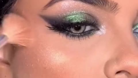 New painting method of eye shadow