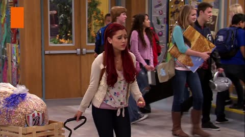 Ariana Grande's Most SAVAGE Moment as 😺 Valentine Victorious| Sam & Cat