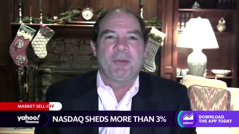 Dow posts 750+ point loss, Nasdaq sheds more than 3%