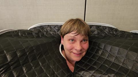 Energy worker Christine describes what she feels in the Relax Infrared Sauna 2/4