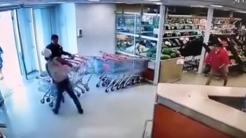 Customer Knocks Shoplifter Out!
