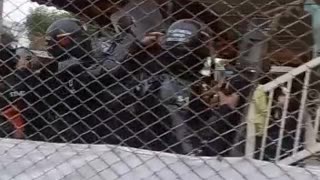 Video: Enfrentamiento entre comunidad y Esmad por desalojo en Floridablanca