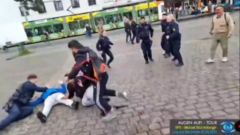German citizen stabbed by Islamist - Cop detains citizen - gets stabbed by Islamist...