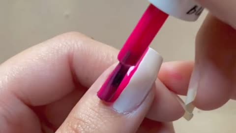 💅🔹Easy dot nail art design with household items #nailart