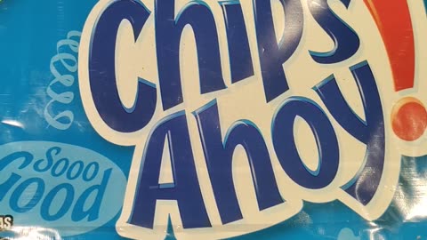 Eating Nabisco Chips Ahoy! Real Chocolate Chip Cookies, Dbn, MI, 9/11/23