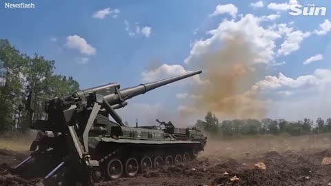 Russian troops destroy Ukrainian targets with deadly artillery systems