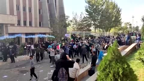 Iranians defy protest ultimatum despite crackdown