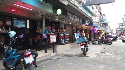 Pattaya Soi 6, Beach Road Daytime Scenes - Thailand 2024