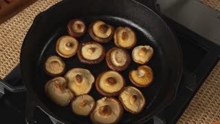 I've never eaten chicken so delicious! Hungarian chicken recipe from my grandma!