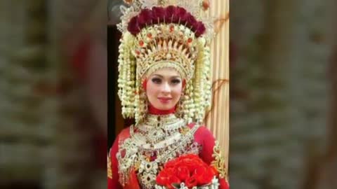 Wow. . . Inilah persona kecantikan wanita Indonesia dengan pakaian tradisional