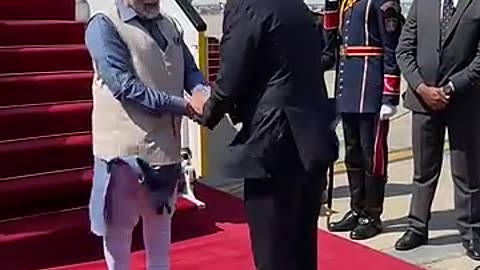 Prime Minister’s of Egypt receives pm modi upon his arrival in Cairo