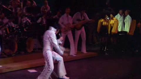 Elvis Presley - I Can't Stop Loving You = Great Video 1970