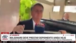O ditador Alexandre de Moraes: apreende cartão de vacina de Bolsonaro,