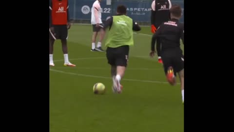 MESSI In PSG Training is Destroying Everyone