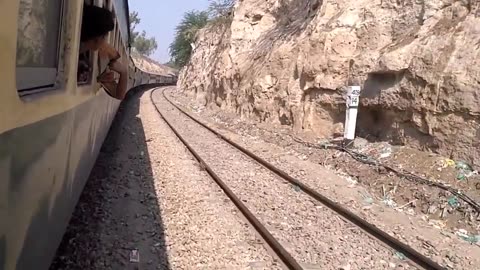 Shalimar Express 27UP Enter in Rohri JN I Train videos I Rohri Station I Railway Tracks Velogs