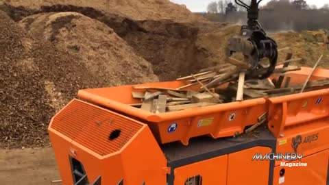 Extreme Fast Wood Chipper Machine Modern Technology - Amazing Wood Processor Big Tree Shredder Easy