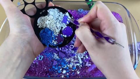 PURPLE SLIME Mixing makeup and glitter into Clear Slime Satisfying Slime Videos
